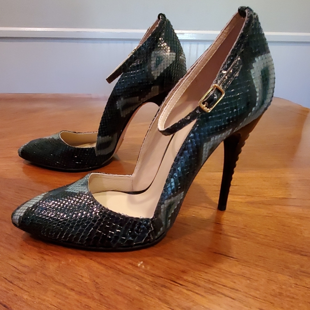 NEW Max Martin snakeskin heels - Picture 2 of 7